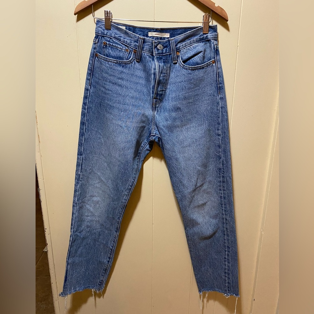 Levi’s Wedgie distressed hem jeans